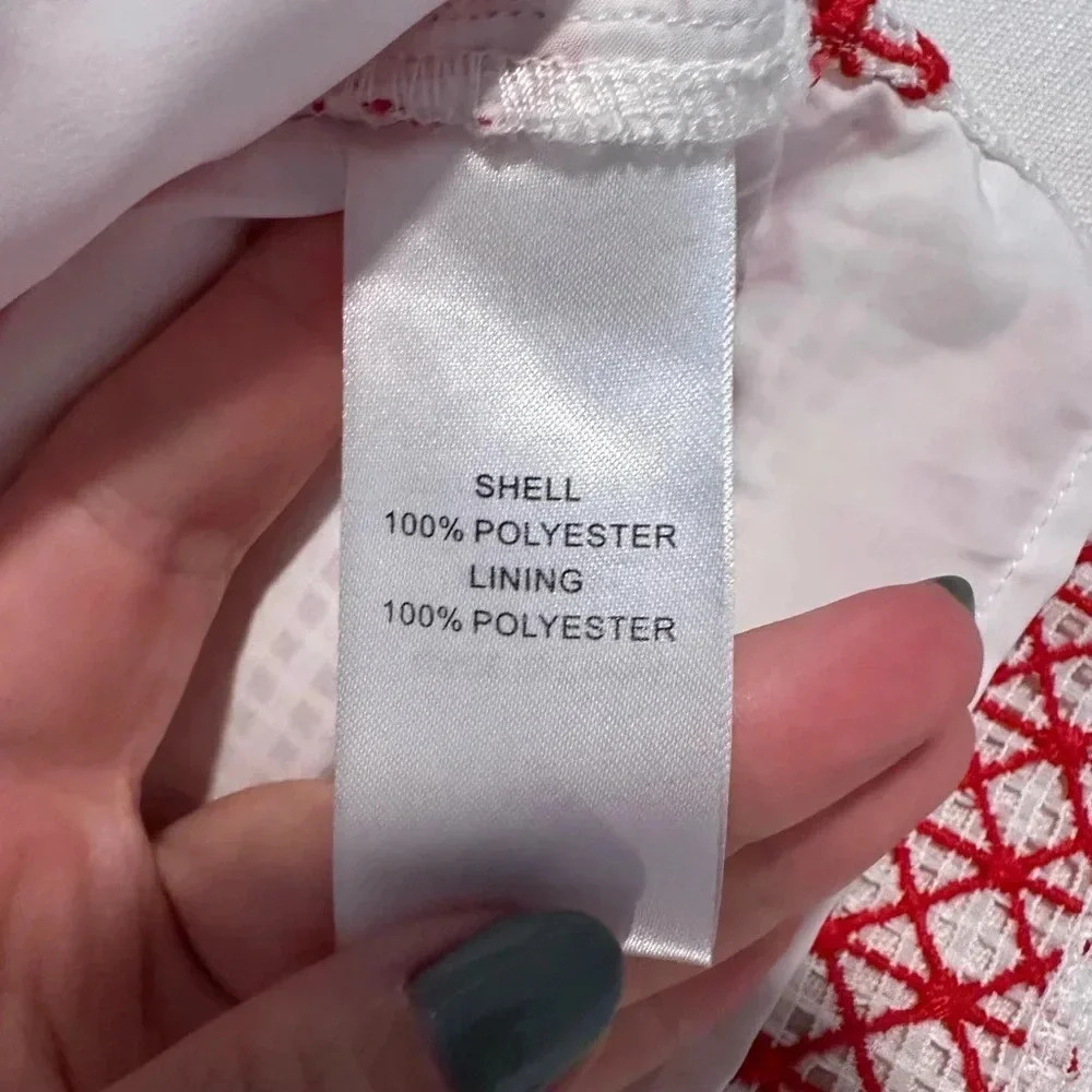 Anna Cate Red White Embroidered Sleeveless Blouse Tank size Medium - Picture 5 of 5
